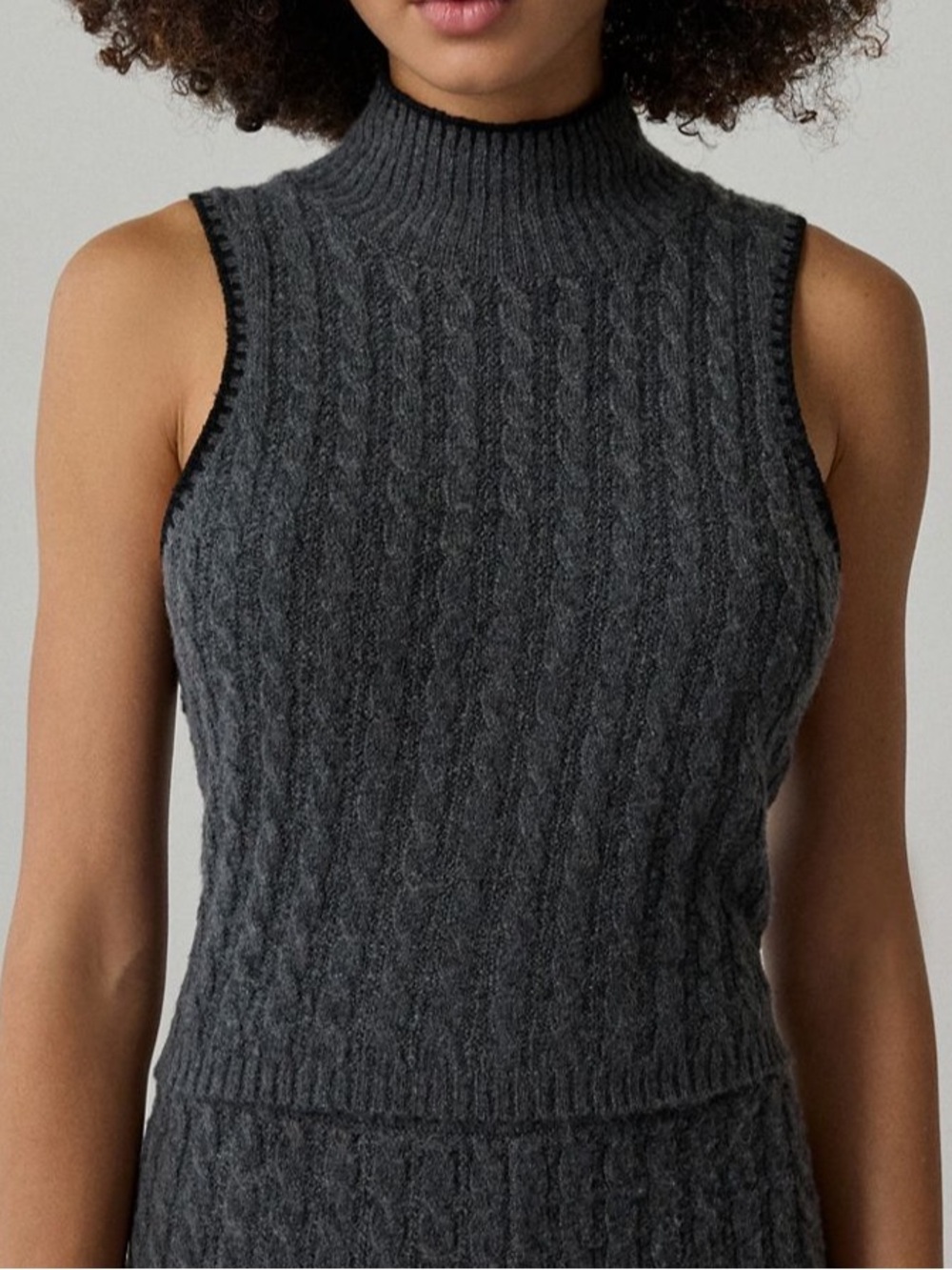UGG Zariah Cable Knit High Neck
Tank Top